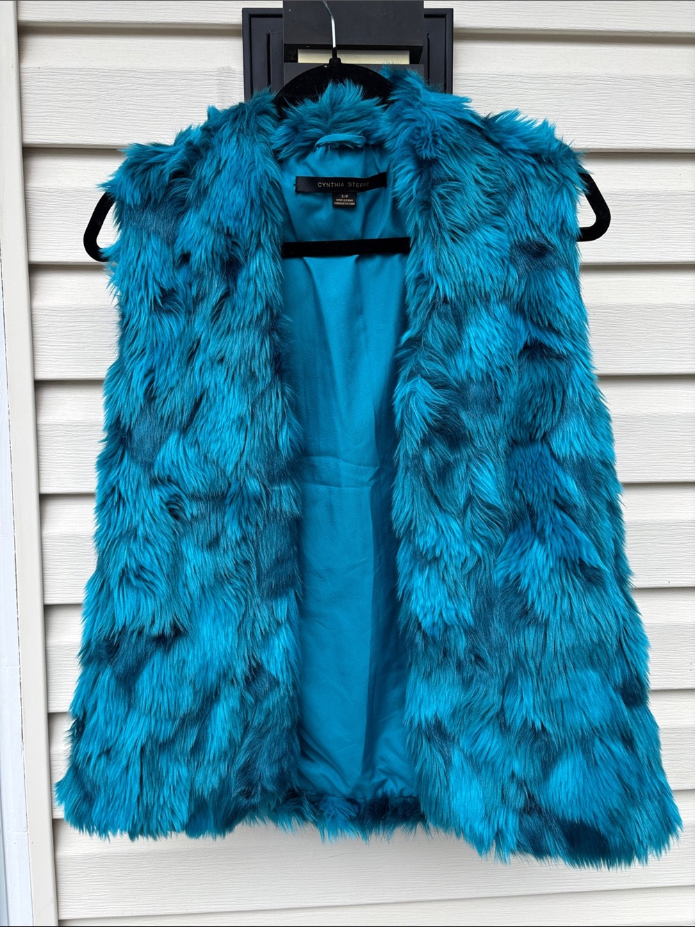 Cynthia Steffe Vibrant Teal Faux Fur Vest-S-EUC